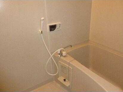 ��ʌ��������܎s�������J�W���ڂ̃}���V�����̃o�X