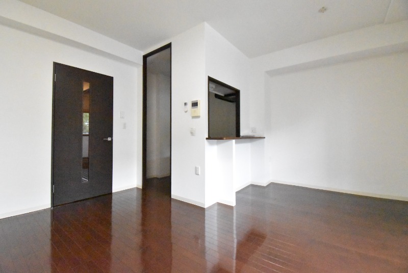 ��ʌ��������܎s�΋�厚���̃}���V�����̋��ԁE���r���O