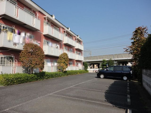 ��ʌ��������܎s�������J�W���ڂ̃}���V�����̒��ԏ�