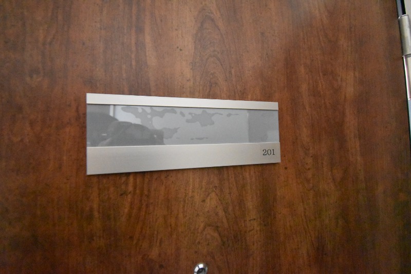 ��ʌ��������܎s������厚�@���̃A�p�[�g�̃G���g�����X