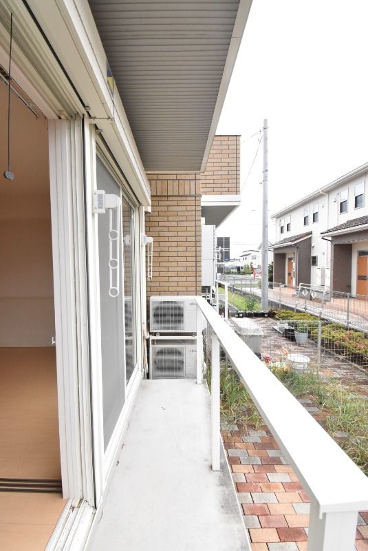 ��ʌ�����s�厚�ΐ_�̃A�p�[�g�̃o���R�j�[