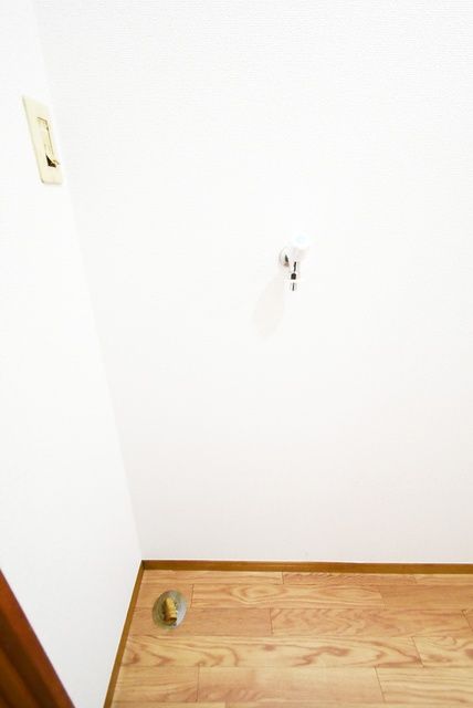 ��ʌ��������܎s�����擌��{�T���ڂ̃A�p�[�g�̂��̑������E�X�y�[�X