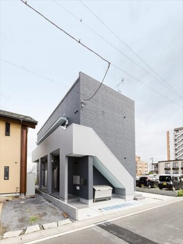 ��ʌ��������܎s�΋�����T���ڂ̃A�p�[�g�̌����O��