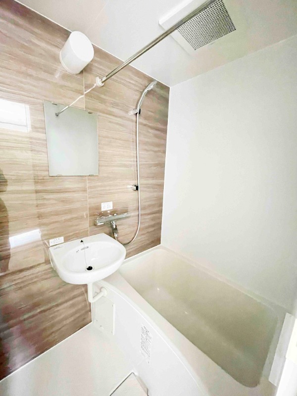 ��ʌ��������܎s����O���U���ڂ̃}���V�����̃o�X