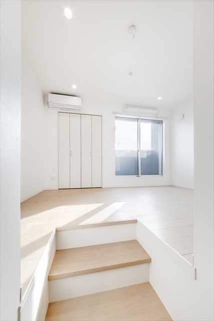 ��ʌ��������܎s�΋�����T���ڂ̃A�p�[�g�̂��̑������E�X�y�[�X