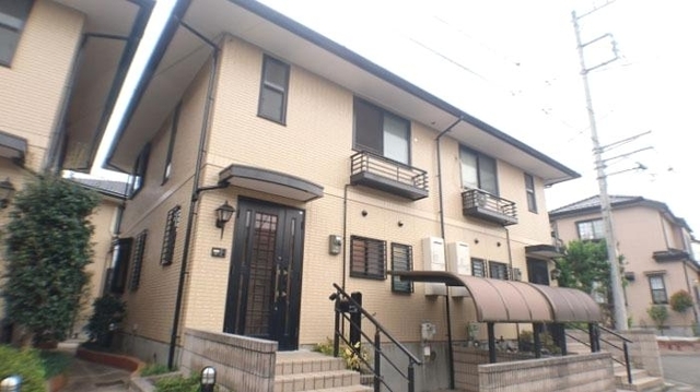 ��ʌ��������܎s�΋�厚�O���̃e���X�n�E�X�̌����O��