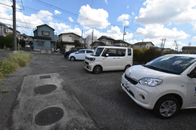 ��ʌ��������܎s��΋���S���ڂ̃A�p�[�g�̒��ԏ�