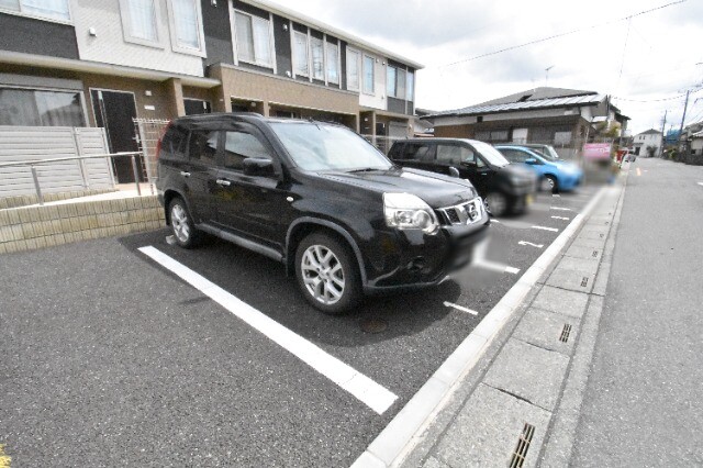 ��ʌ��������܎s��΋擌��΂T���ڂ̃A�p�[�g�̒��ԏ�