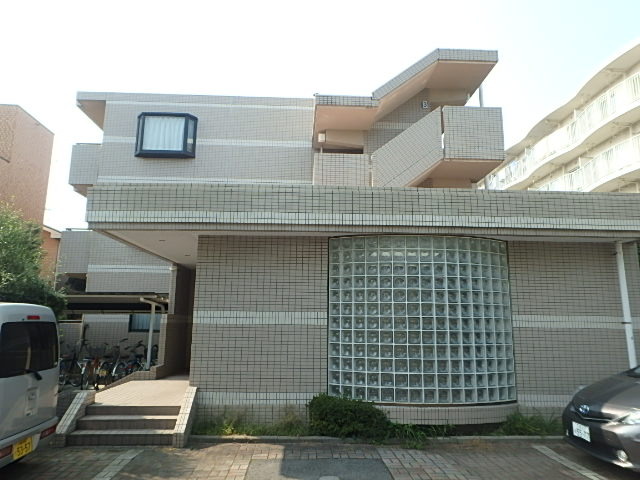 ��ʌ��������܎s�������a�c���Q���ڂ̃}���V�����̌����O��