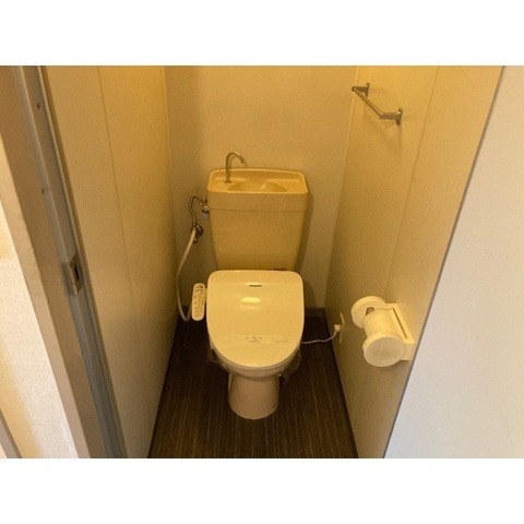 ��ʌ��������܎s��{��听���R���ڂ̃}���V�����̃g�C��