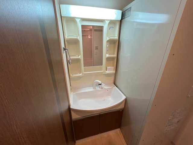 ��ʌ��������܎s�΋�����R���ڂ̃}���V�����̐��ʏ�