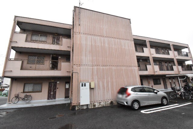 ��ʌ�����s�����J�{���S���ڂ̃}���V�����̌����O��