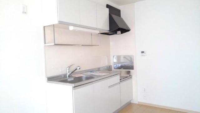 ��ʌ������s���X���ڂ̃A�p�[�g�̃L�b�`��