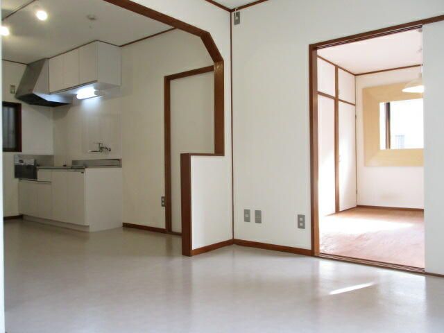 ��ʌ�����s������S���ڂ̃}���V�����̋��ԁE���r���O