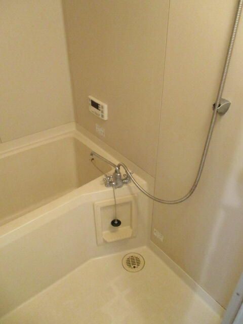 ��ʌ�����s������S���ڂ̃}���V�����̃o�X