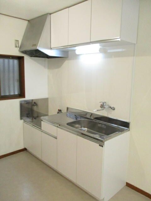 ��ʌ�����s������S���ڂ̃}���V�����̃L�b�`��