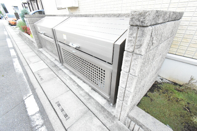 ��ʌ��������܎s�΋�����U���ڂ̃A�p�[�g�̂��̑�