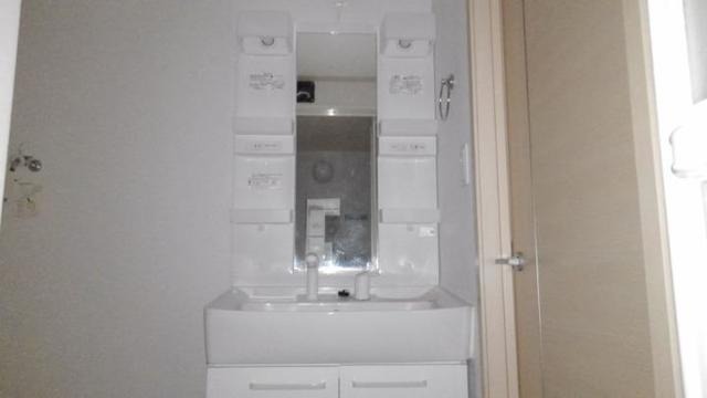 ��ʌ������s���X���ڂ̃A�p�[�g�̐��ʏ�