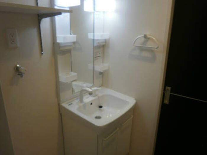 ��ʌ��������܎s�΋挴�R�Q���ڂ̃A�p�[�g�̐��ʏ�