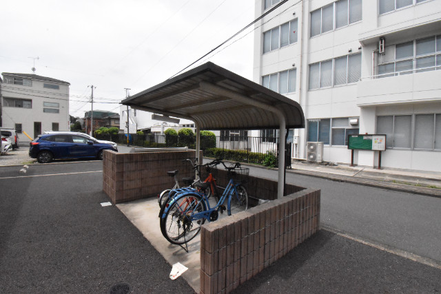 ��ʌ��������܎s�΋挴�R�Q���ڂ̃A�p�[�g�̂��̑�