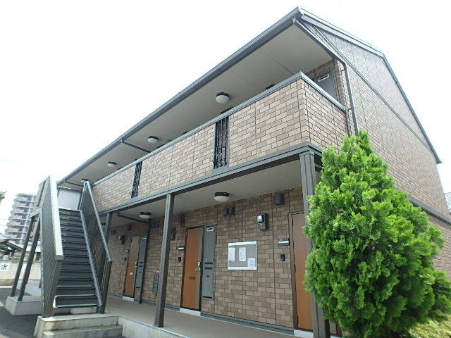 ��ʌ��������܎s�k�捡�H���̃A�p�[�g�̌����O��