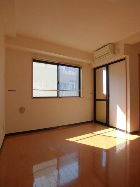 ��ʌ��������܎s��{��g�~���S���ڂ̃}���V�����̂��̑������E�X�y�[�X