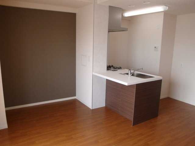 ��ʌ��������܎s�΋�厚�����̃}���V�����̋��ԁE���r���O