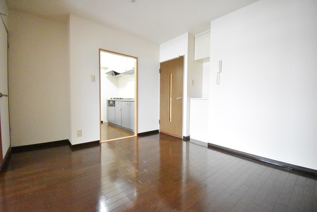 ��ʌ��z�J�s�{�{���R���ڂ̃}���V�����̂��̑������E�X�y�[�X