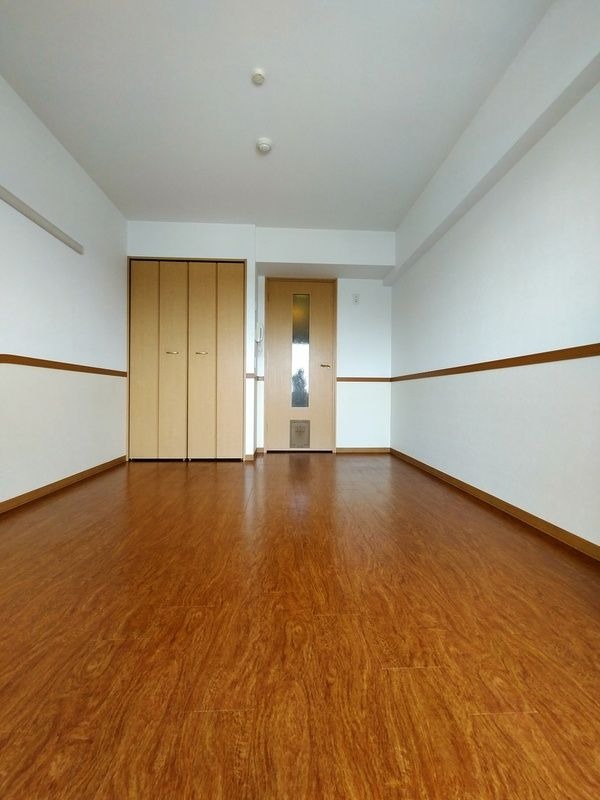 ��ʌ��������܎s�Y�a���ՂT���ڂ̃}���V�����̋��ԁE���r���O