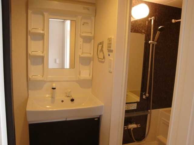 ��ʌ��������܎s�΋�厚�����̃}���V�����̐��ʏ�