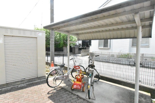 ��ʌ�����s�����R���ڂ̃A�p�[�g�̂��̑�