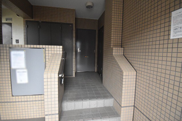 ��ʌ��������܎s�΋擌�Y�a�Q���ڂ̃}���V�����̃G���g�����X