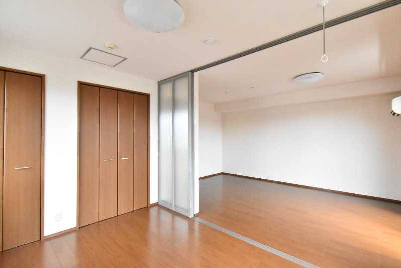 ��ʌ��z�J�s�쒬�R���ڂ̃A�p�[�g�̂��̑������E�X�y�[�X