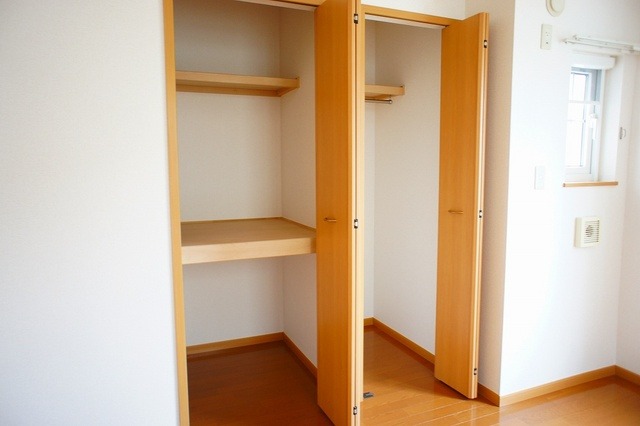 ��ʌ��z�J�s�쒬�R���ڂ̃A�p�[�g�̎��[