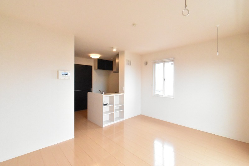 ��ʌ��z�J�s���������̃A�p�[�g�̋��ԁE���r���O