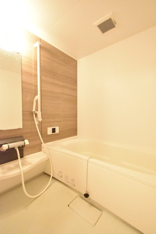 ��ʌ��z�J�s���������̃A�p�[�g�̃o�X