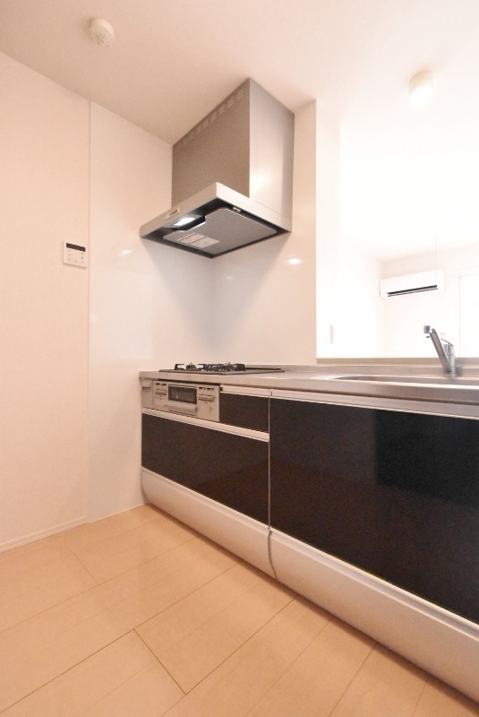 ��ʌ��z�J�s���������̃A�p�[�g�̃L�b�`��