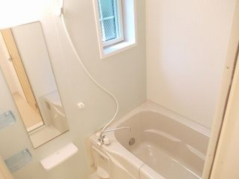 ��ʌ��z�J�s�����쒬�̃A�p�[�g�̃o�X