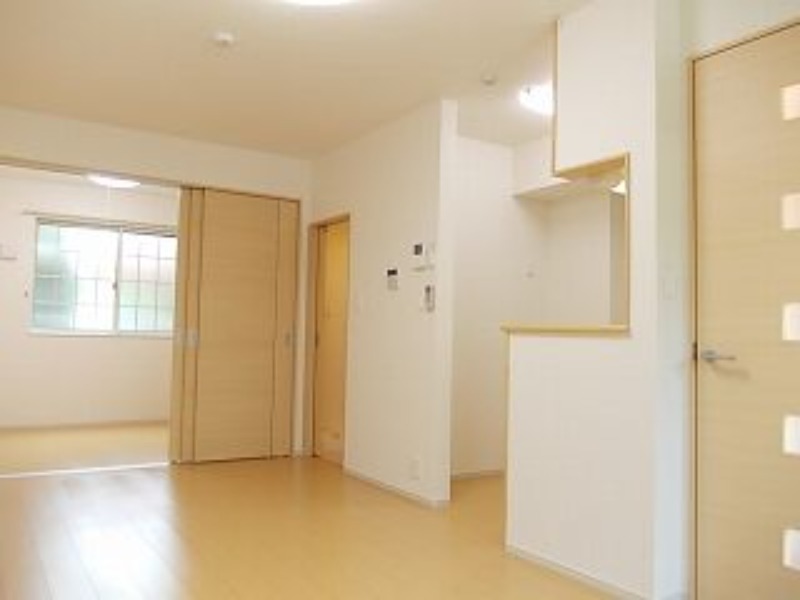 ��ʌ��z�J�s�����쒬�̃A�p�[�g�̂��̑������E�X�y�[�X