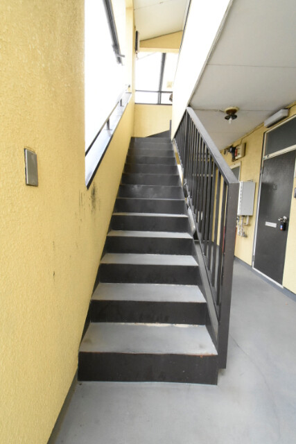 ��ʌ��������܎s����O���U���ڂ̃A�p�[�g�̃G���g�����X