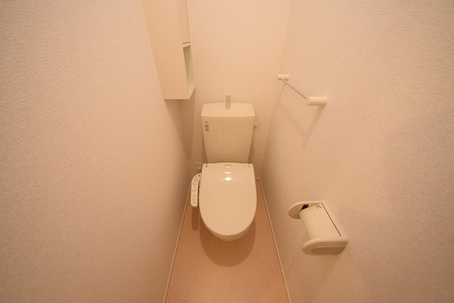 ��ʌ�����s������U���ڂ̃A�p�[�g�̃g�C��