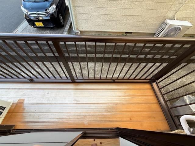 ��ʌ�����s������P���ڂ̃A�p�[�g�̃o���R�j�[