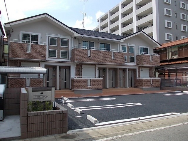 ��ʌ��z�J�s�����쒬�̃A�p�[�g�̒��ԏ�