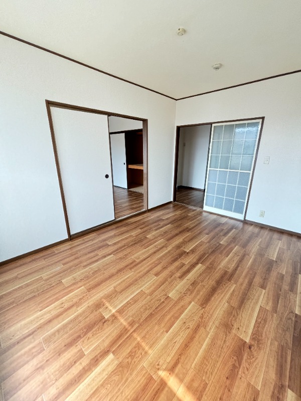 ��ʌ��������܎s����厚���m��̃A�p�[�g�̂��̑������E�X�y�[�X