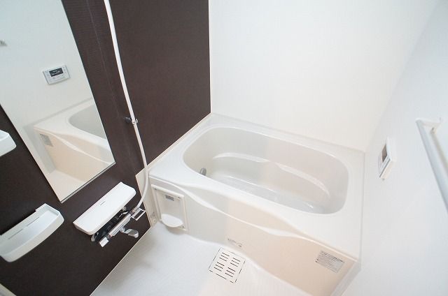 ��ʌ�����s�씵���J�T���ڂ̃}���V�����̃o�X