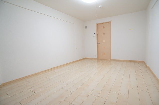 ��ʌ�����s�씵���J�T���ڂ̃}���V�����̂��̑������E�X�y�[�X