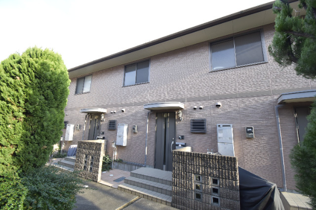 ��ʌ��������܎s����O���U���ڂ̃e���X�n�E�X�̌����O��