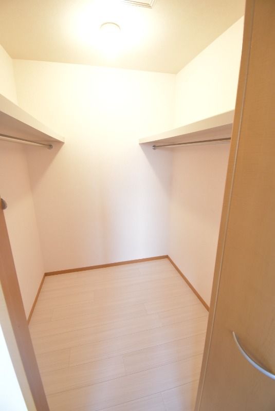 ��ʌ��������܎s����O���U���ڂ̃e���X�n�E�X�̎��[