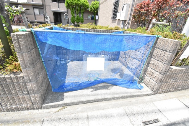 ��ʌ��������܎s����O���U���ڂ̃e���X�n�E�X�̂��̑�