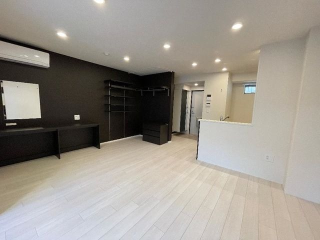 ��ʌ��������܎s���搼��{�Q���ڂ̃A�p�[�g�̋��ԁE���r���O